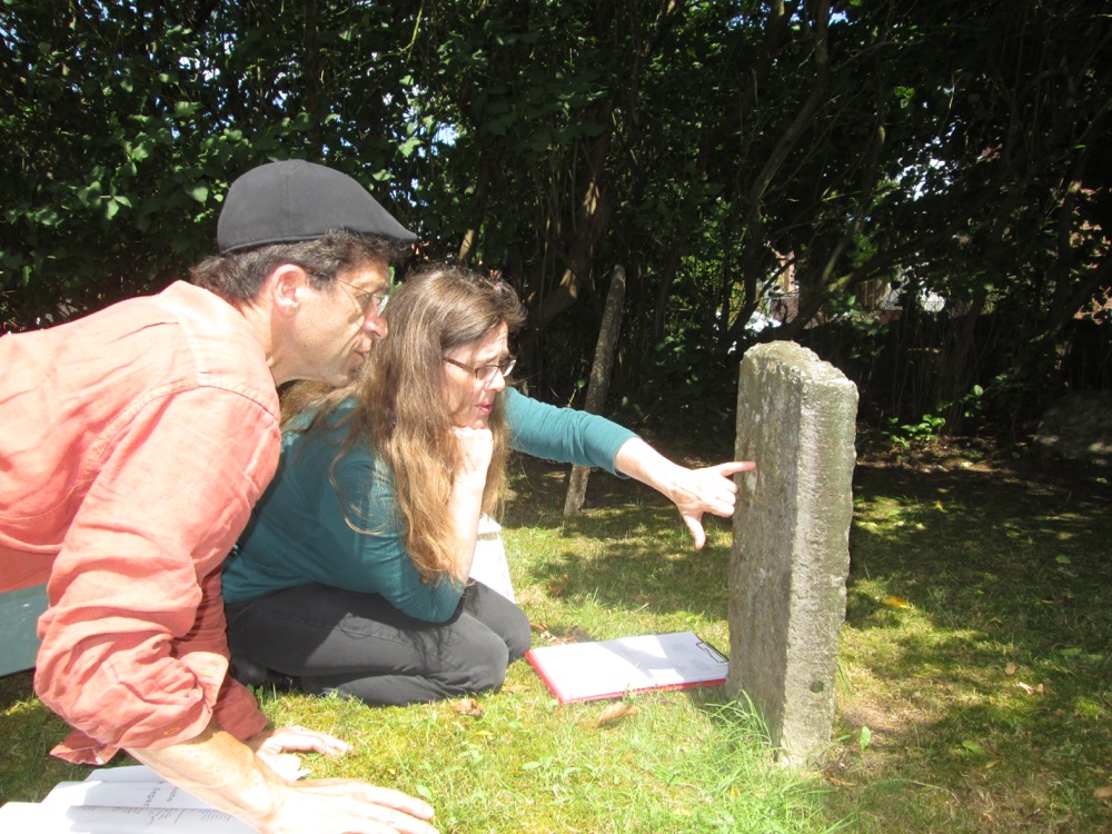 Buchprojekt Haus der Ewigkeit – Jüdischer Friedhof Stockelsdorf